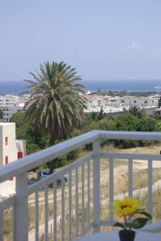 Yiannis Apartments Rhodes City Room photo