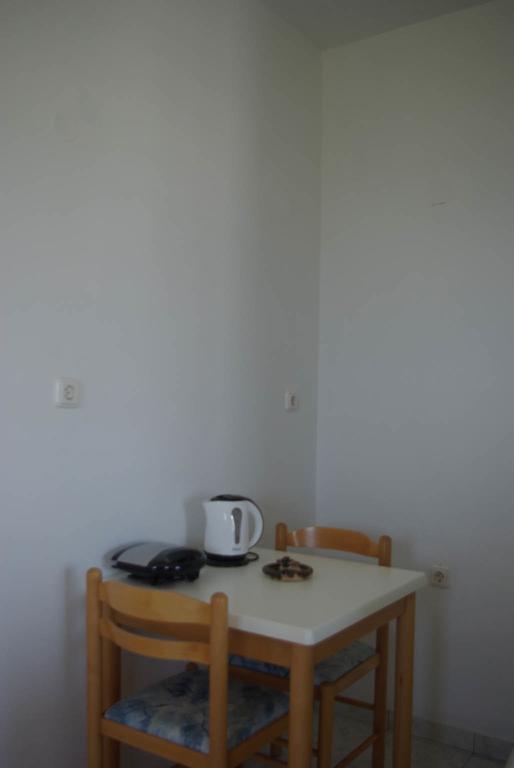 Yiannis Apartments Rhodes City Room photo